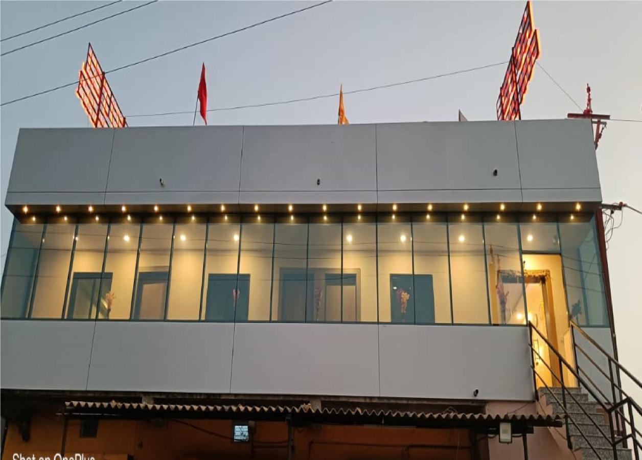Hotel Fun Park Sanand Exterior photo